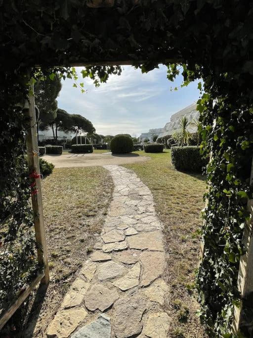Chez Jorge Et Mae - Studio 4 Pers. La Fregate - Grau Du Roi- France Le Grau-du-Roi Kültér fotó
